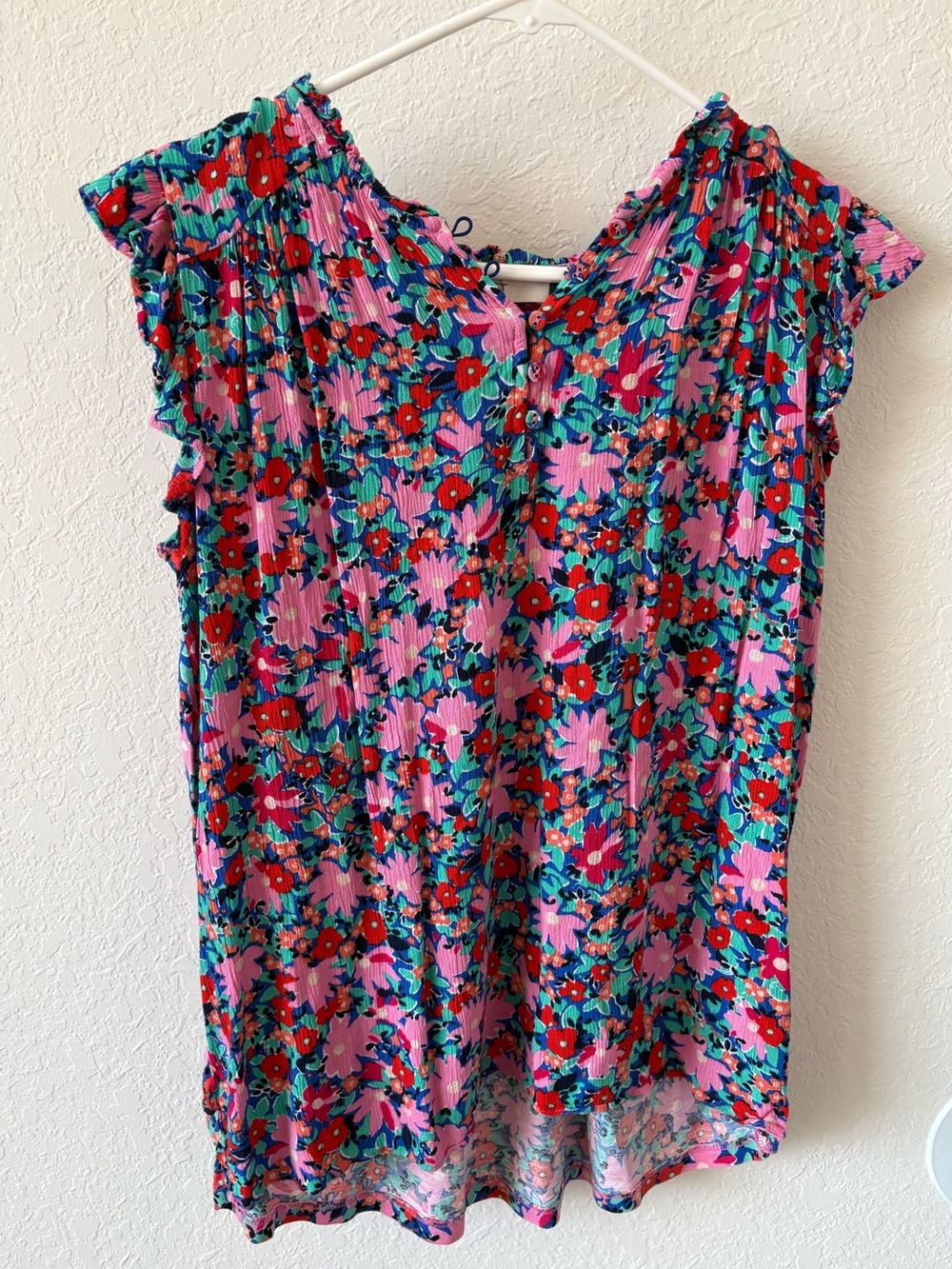LOFT Floral Cap-Sleeve Pleated Blouse in Pink, Blue & Red